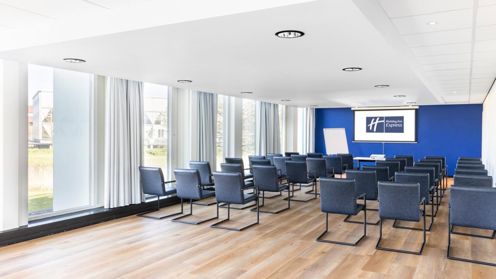 Holiday Inn Express Utrecht - Papendorp by IHG — photo 5